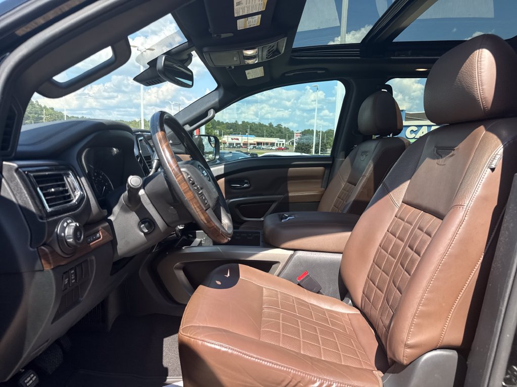 Used 2021 Nissan Titan Platinum Reserve w/ Moonroof Package AWD/4WD image 27