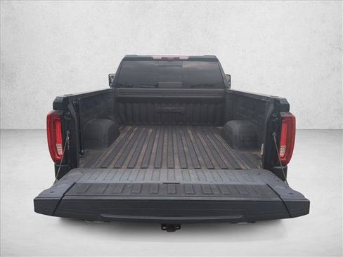 Used 2024 GMC Sierra 1500 AT4 w/ Technology Package AWD/4WD image 8