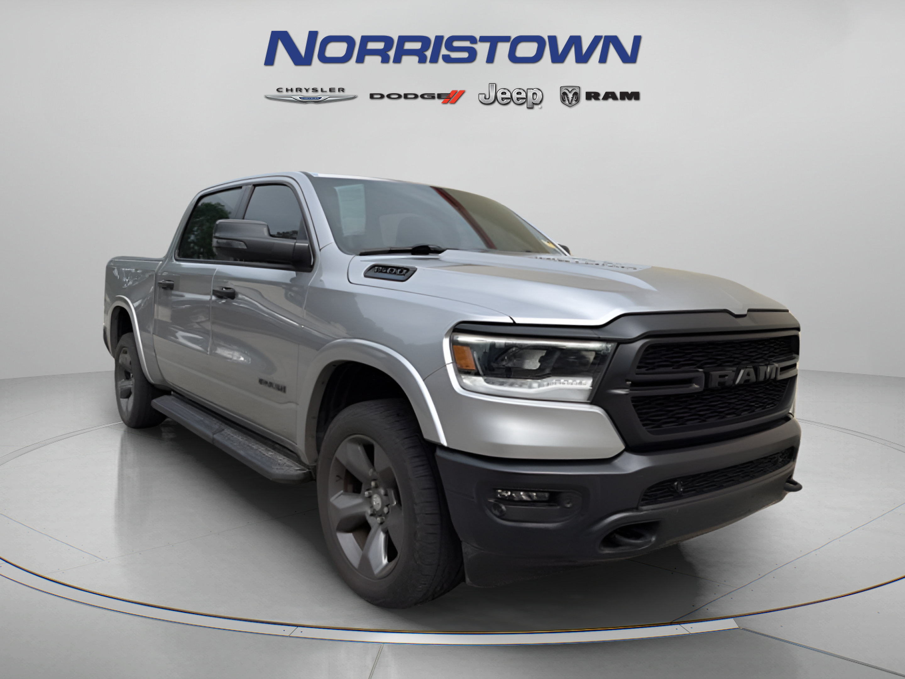 Used 2024 RAM 1500 Big Horn AWD/4WD image 2