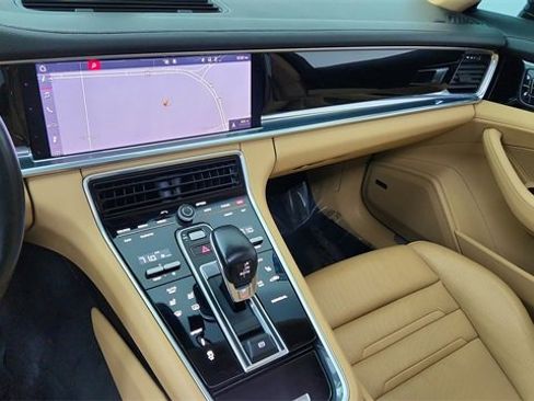 Used 2018 Porsche Panamera 4S image 43