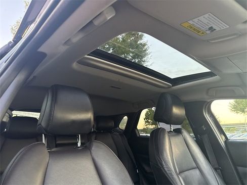 Used 2022 MAZDA CX-30 AWD 2.5 S w/ Premium Package image 31