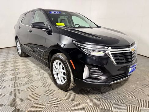 Used 2023 Chevrolet Equinox LT w/ Driver Convenience Package AWD/4WD image 9