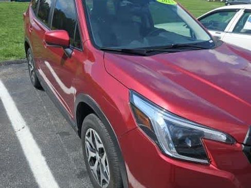 Used 2023 Subaru Forester Premium AWD/4WD image 7