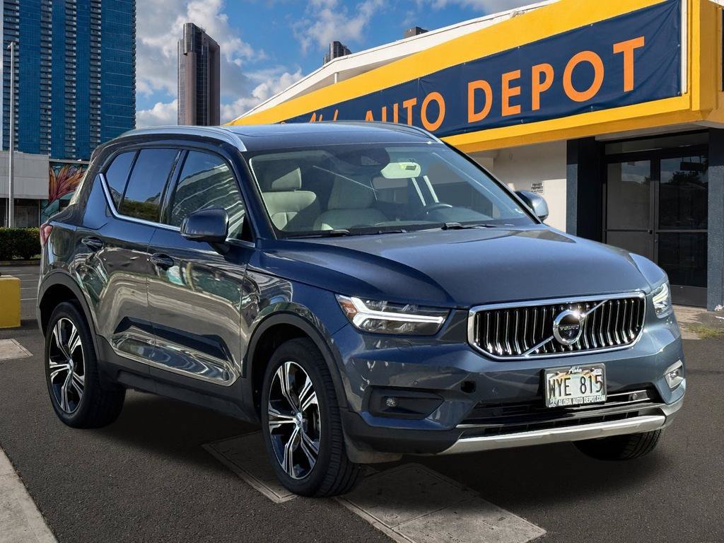 Used 2020 Volvo XC40 T4 Inscription w/ Protection Package Premier FWD image 6