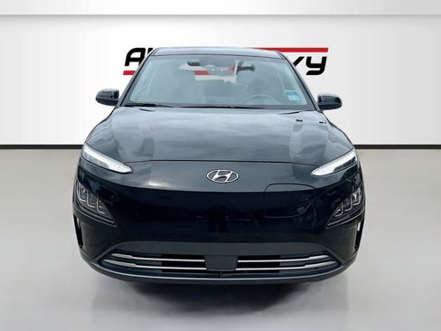Used 2023 Hyundai Kona Limited w/ Cargo Package image 2