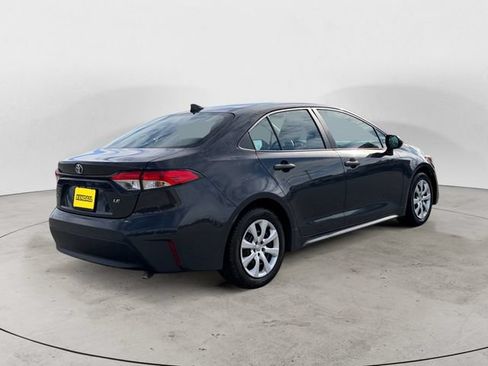 Used 2024 Toyota Corolla LE FWD image 5