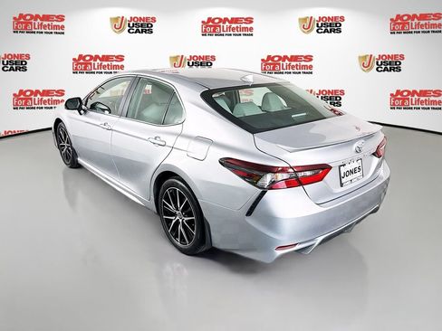 Certified 2023 Toyota Camry SE w/ Cold Weather Package FWD image 2