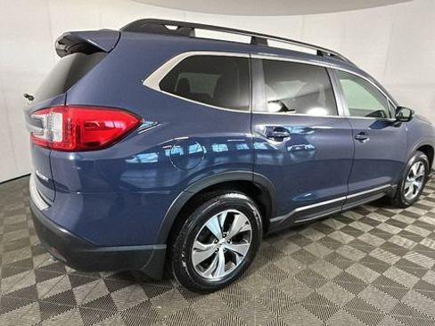Used 2023 Subaru Ascent Premium w/ Convenience Package AWD/4WD image 3