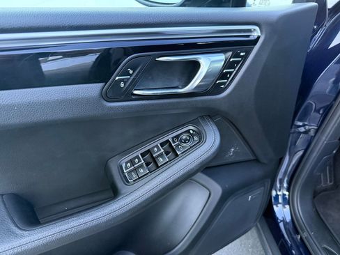 Used 2018 Porsche Macan Sport Edition image 23