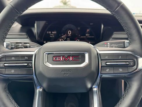Certified 2025 GMC Acadia Elevation AWD/4WD image 25