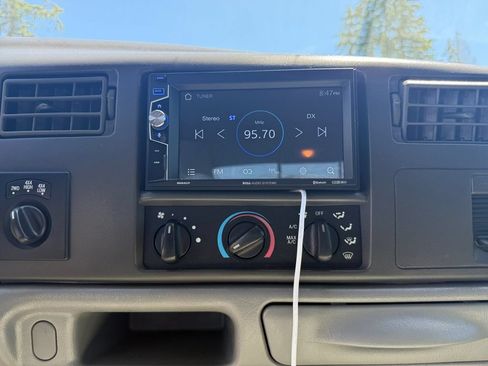 Used 2003 Ford F250 XLT AWD/4WD image 22