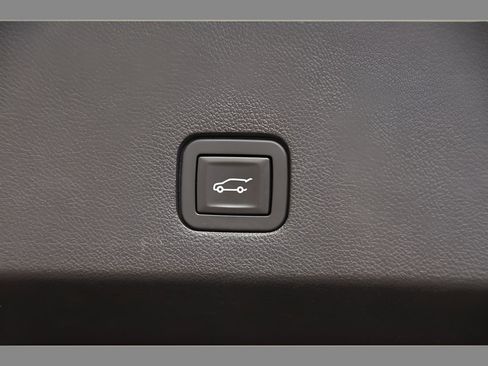 Used 2020 Cadillac XT6 Premium Luxury AWD/4WD image 24