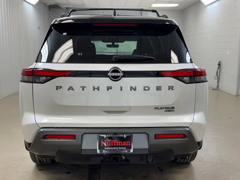 New 2026 Nissan Pathfinder Platinum image 6