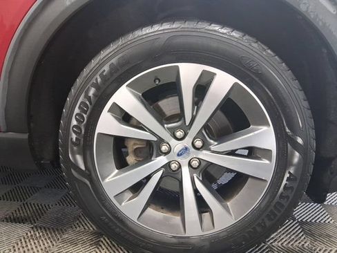 Used 2020 Ford Explorer Platinum w/ Premium Technology Package AWD/4WD image 11