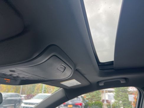 Used 2025 Cadillac XT4 Sport image 64