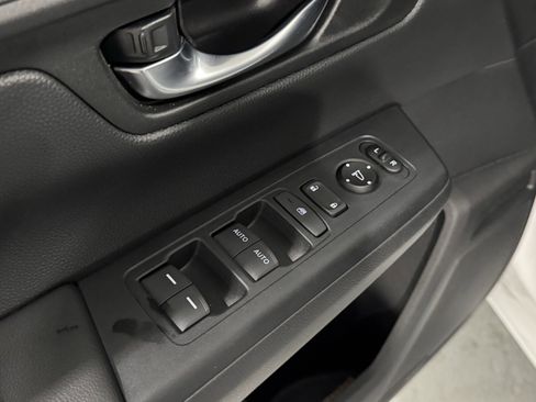Used 2025 Honda CR-V EX image 24