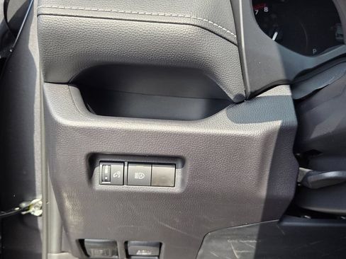 Certified 2025 Toyota RAV4 LE FWD image 28