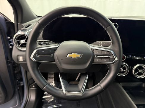 Used 2024 Chevrolet Blazer EV LT AWD/4WD image 13