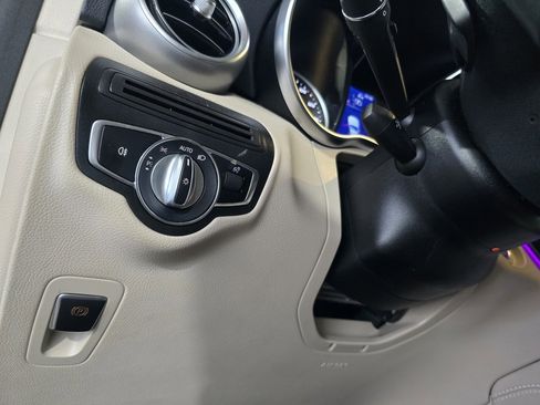 Used 2020 Mercedes-Benz GLC 300 GLC 300 image 14