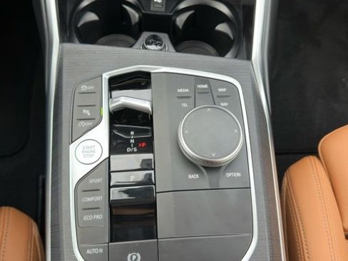 Used 2025 BMW 330i xDrive Sedan w/ Convenience Package image 14