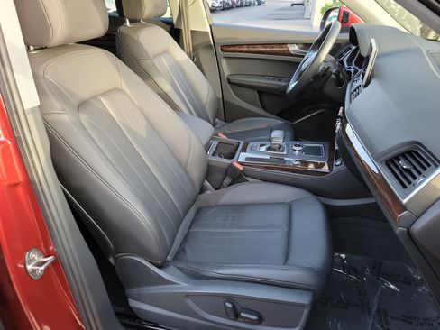 Used 2019 Audi Q5 2.0T Premium Plus w/ Premium Plus Package image 18