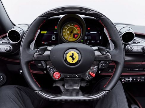Used 2022 Ferrari F8 Tributo RWD image 72