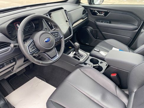 Used 2025 Subaru Forester Limited image 26