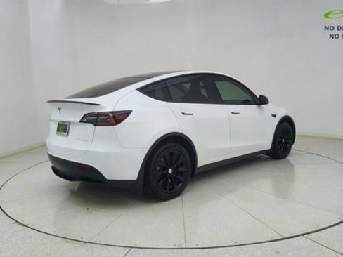 Used 2022 Tesla Model Y Long Range AWD/4WD image 63