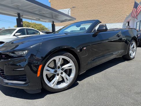 Used 2023 Chevrolet Camaro SS RWD image 6