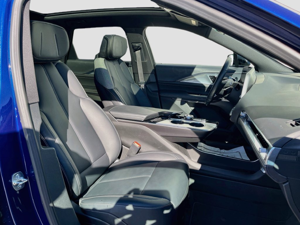 Certified 2024 Cadillac Lyriq Tech AWD/4WD image 34
