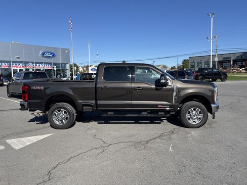 Used 2024 Ford F350 Lariat w/ Camper Package image 2
