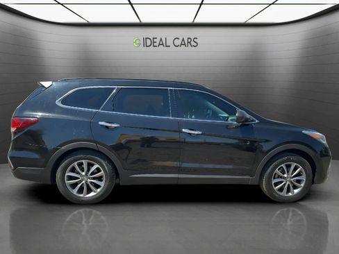 Used 2018 Hyundai Santa Fe SE FWD image 6