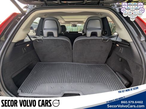 Certified 2024 Volvo XC90 T8 Plus w/ Protection Package Premier image 22