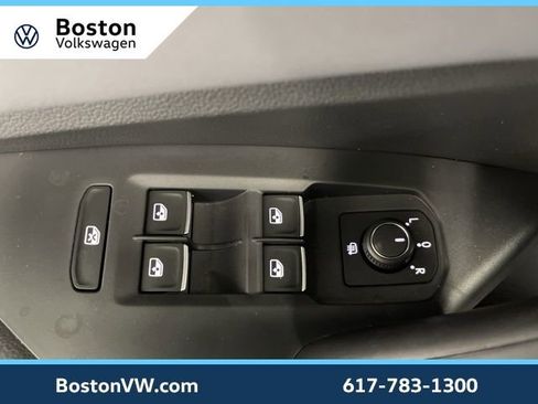 New 2026 Volkswagen Jetta SE FWD image 28