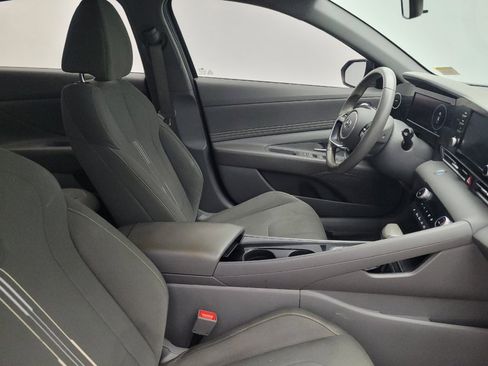 Used 2021 Hyundai Elantra SEL w/ Convenience + Premium Package FWD image 21