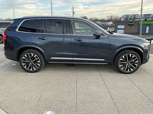 New 2026 Volvo XC90 B5 Plus image 7