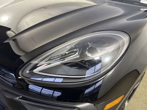 Used 2022 Porsche Macan S AWD/4WD image 26