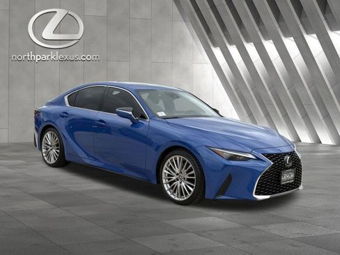 Certified 2023 Lexus IS 300 w/ Premium Package RWD image 5