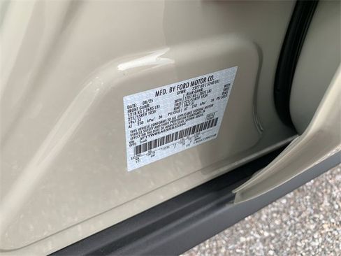 New 2025 Ford Maverick Lariat w/ Black Appearance Package image 36