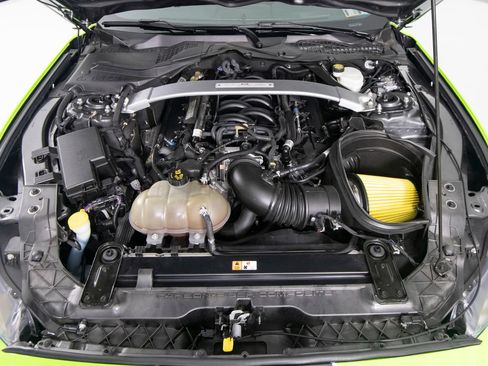 Used 2016 Ford Mustang Shelby GT350R w/ GT350R Equipment Group 920A RWD image 38