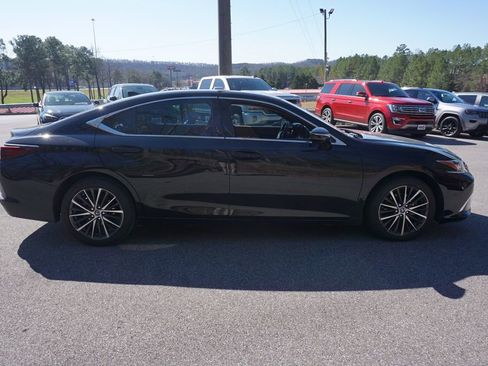 Used 2024 Lexus ES 350 w/ Premium Package image 24