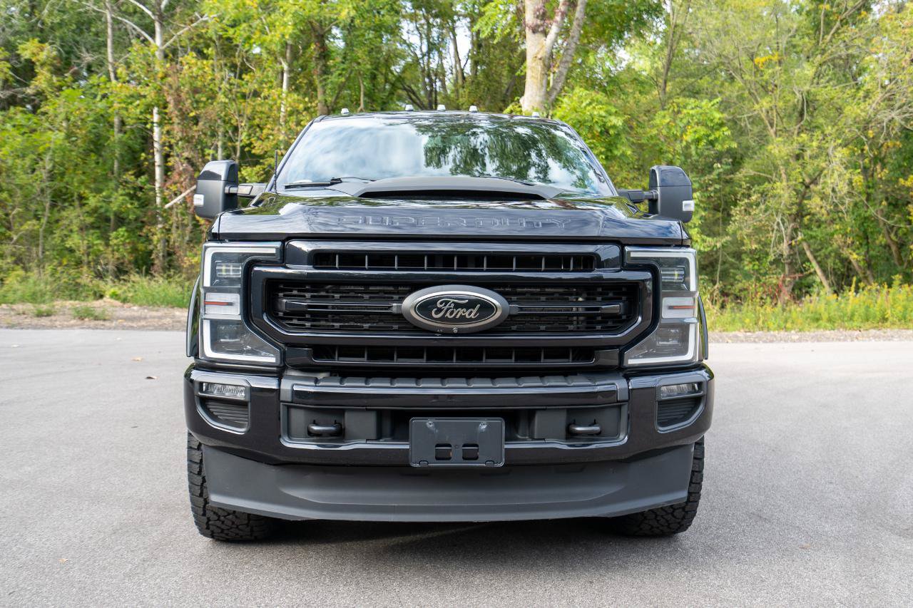 Used 2022 Ford F250 Lariat w/ Black Appearance Package AWD/4WD image 8