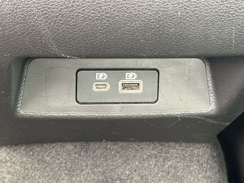 Used 2024 Nissan Altima 2.5 SV FWD image 10