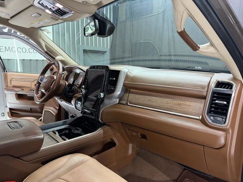 Used 2019 RAM 2500 Limited AWD/4WD image 33