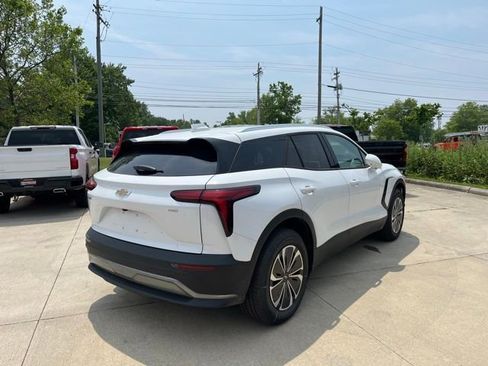 New 2025 Chevrolet Blazer EV LT AWD/4WD image 30