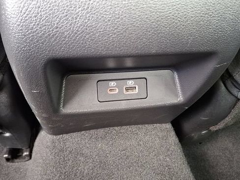 Used 2025 Nissan Altima 2.5 SV FWD image 11