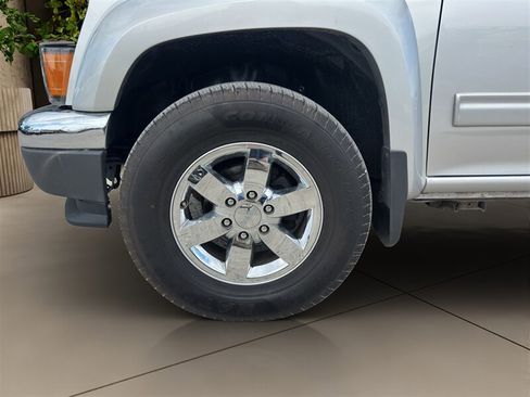 Used 2011 GMC Canyon SLT AWD/4WD image 40