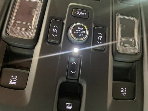 Used 2023 Chevrolet Tahoe Premier image 18