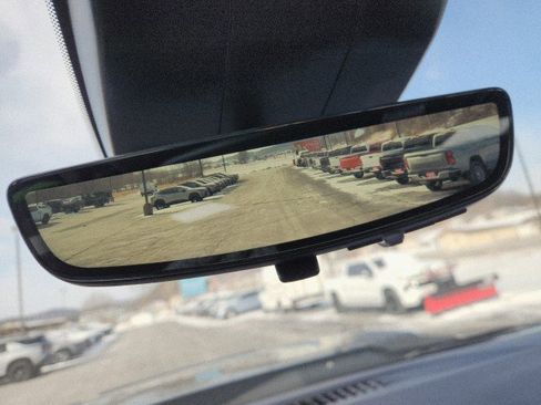 Used 2025 Chevrolet Silverado 2500 ZR2 w/ Technology Package image 57