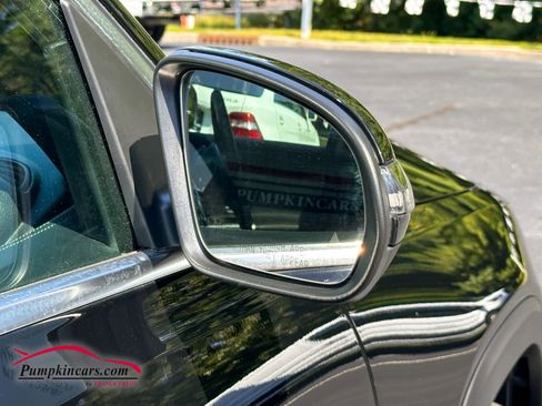 Used 2022 Mercedes-Benz GLB 250 4MATIC image 40